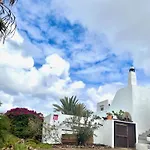 Scenic Views, Heated Pool, Vineyard - Casa Mavi Villa *