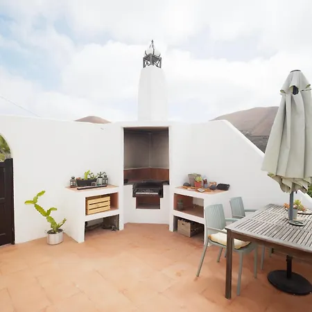 Scenic Views, Heated Pool, Vineyard - Casa Mavi La Vegueta